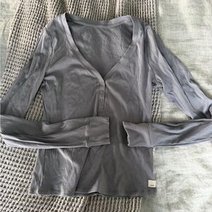 Vuori Slate Long Sleeve Henley Tee